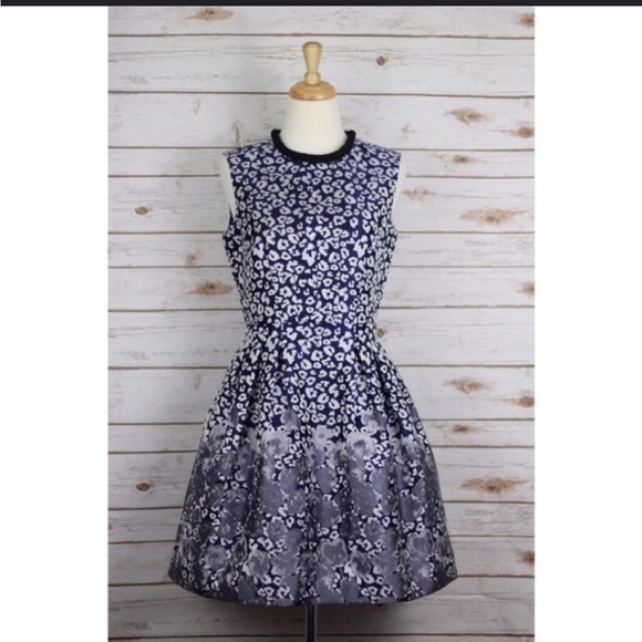 Badgley Mischka Dresses & Skirts - Belle Badgley Mischka Floral Pleated‎ Back Zipped Flare Dress size 4